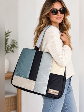 Colorblock Quilted Tote Bag -‎ Light Blue & Navy